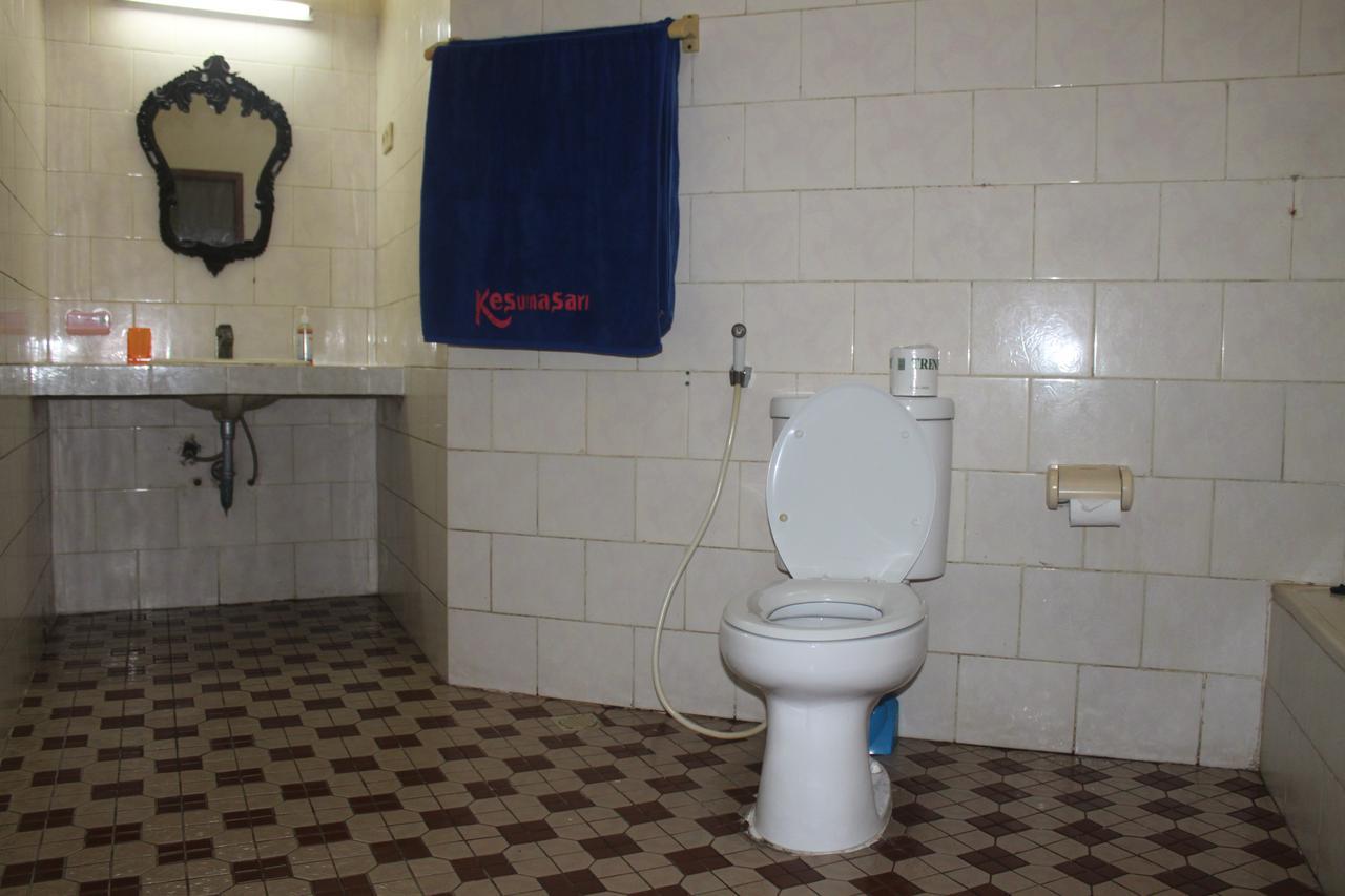 Kesumasari Wisma tamu 2*