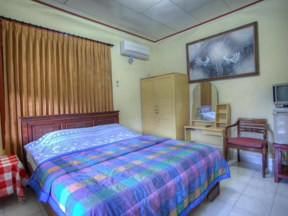 Kesumasari Wisma tamu 2*