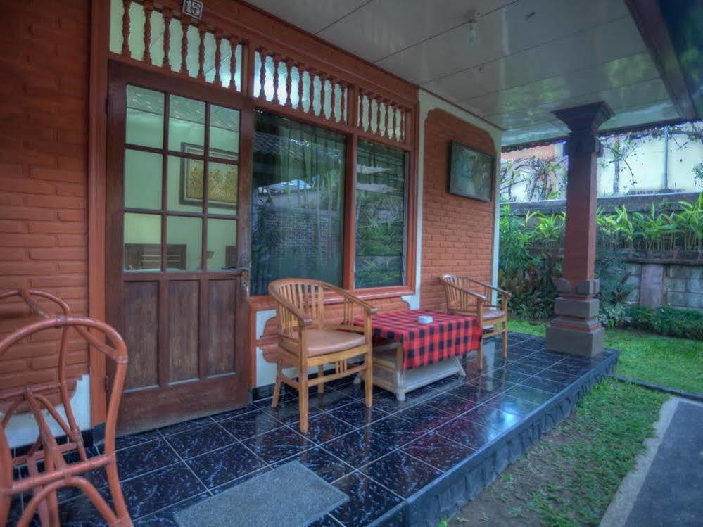 Wisma tamu Kesumasari 2*